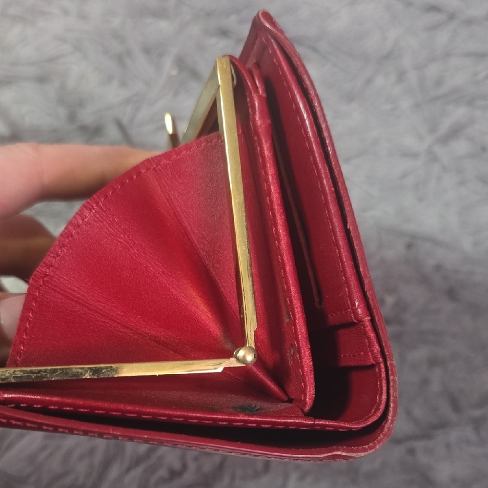 Louis Vuitton Monogram Vernis with Kiss lock Red Patent Small Wallet USED - Picture 11 of 13